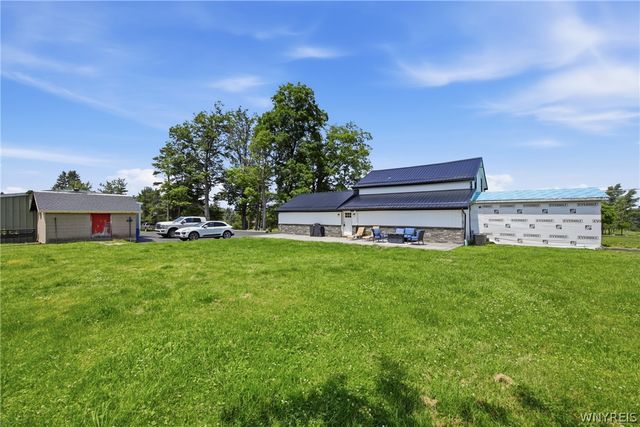 13151 Bullis Road, Marilla, NY 14052