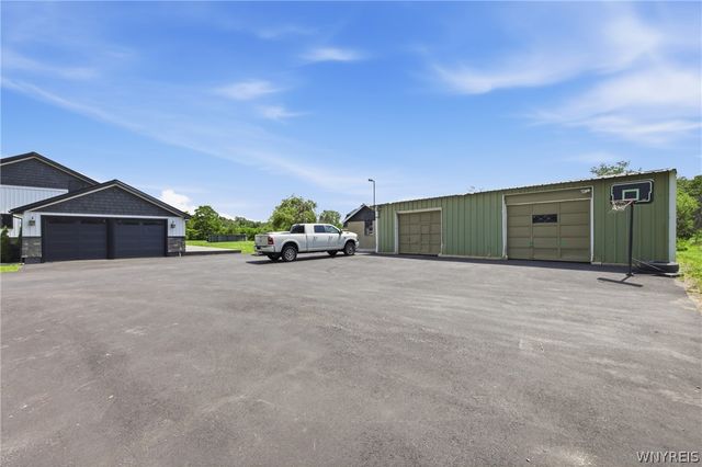 13151 Bullis Road, Marilla, NY 14052