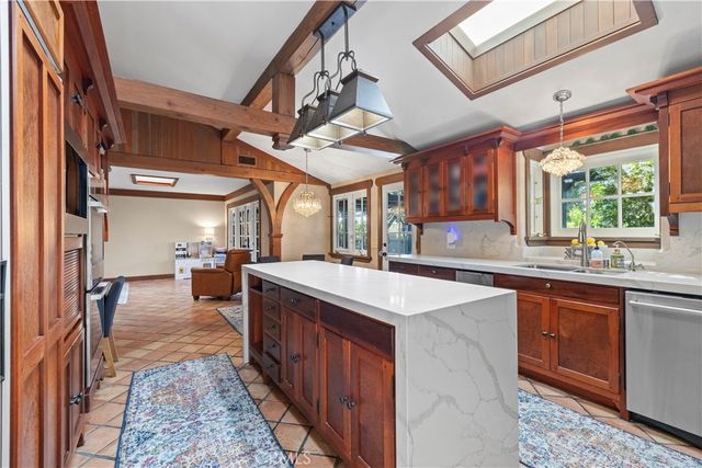 2293 Bonnie Brae, Claremont, CA 91711