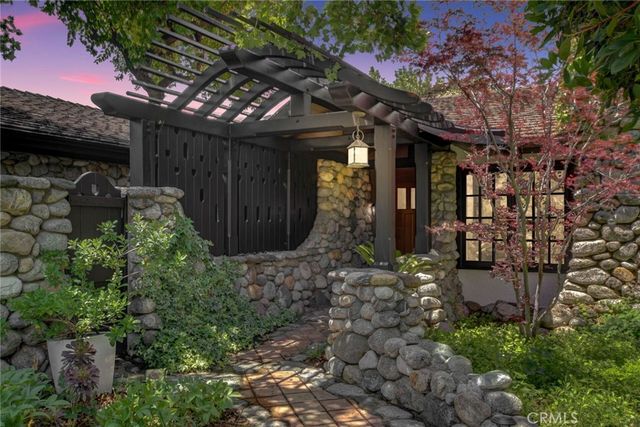 2293 Bonnie Brae, Claremont, CA 91711