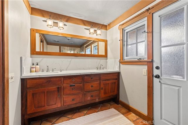 2293 Bonnie Brae, Claremont, CA 91711