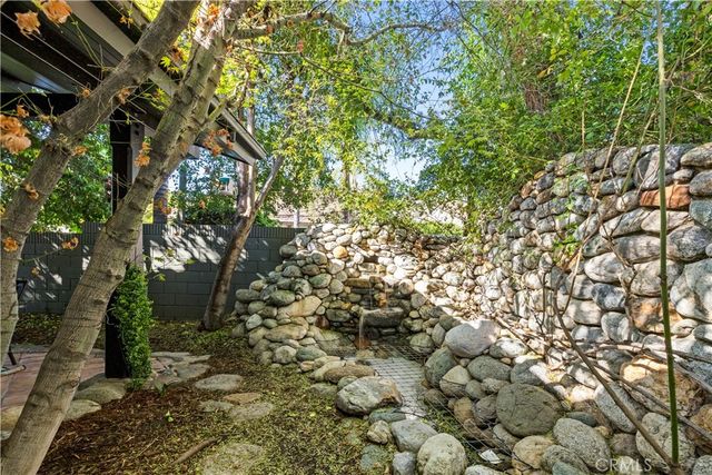 2293 Bonnie Brae, Claremont, CA 91711