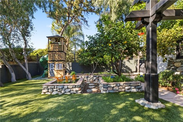 2293 Bonnie Brae, Claremont, CA 91711