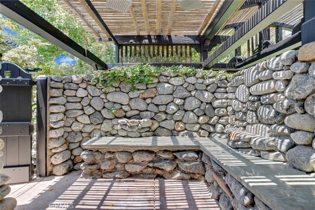 Image 45 of property listing at 2293 Bonnie Brae, Claremont, CA 91711