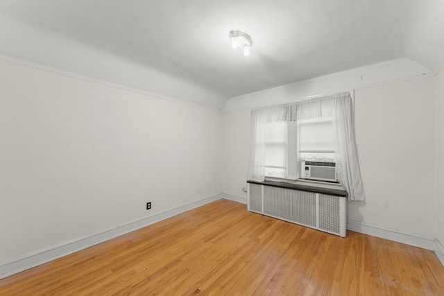 421 W Alexander Boulevard, Elmhurst, IL 60126