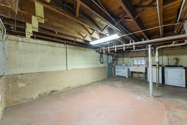 421 W Alexander Boulevard, Elmhurst, IL 60126