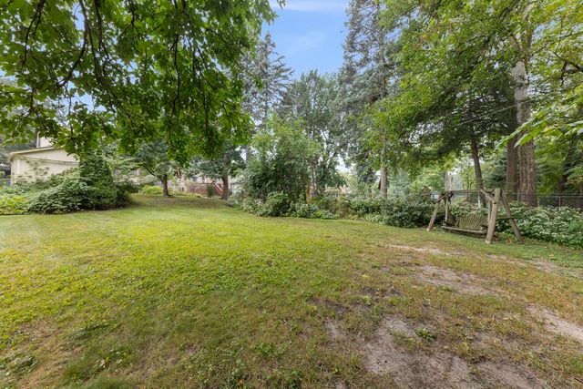421 W Alexander Boulevard, Elmhurst, IL 60126