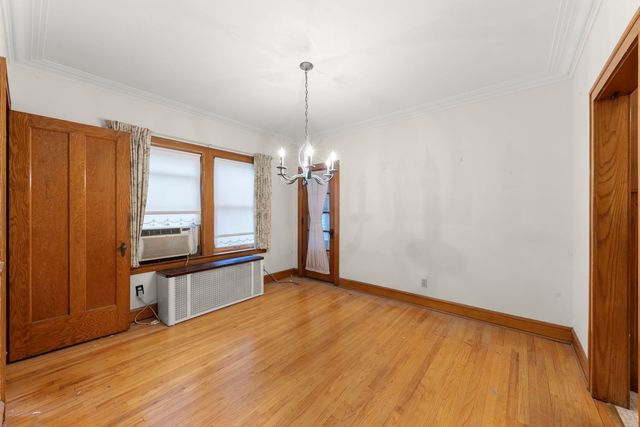 421 W Alexander Boulevard, Elmhurst, IL 60126