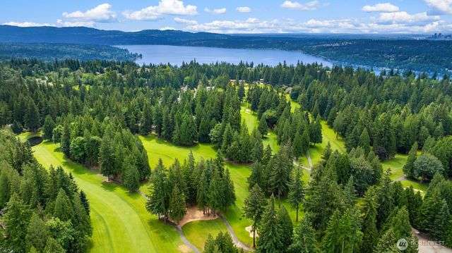 2231 Sahalee Drive E, Sammamish, WA 98074