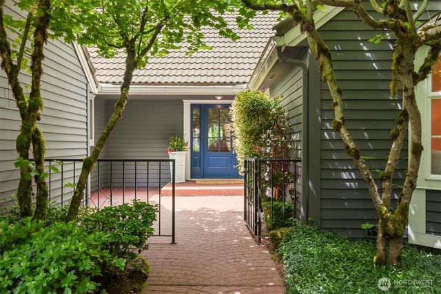 2231 Sahalee Drive E, Sammamish, WA 98074