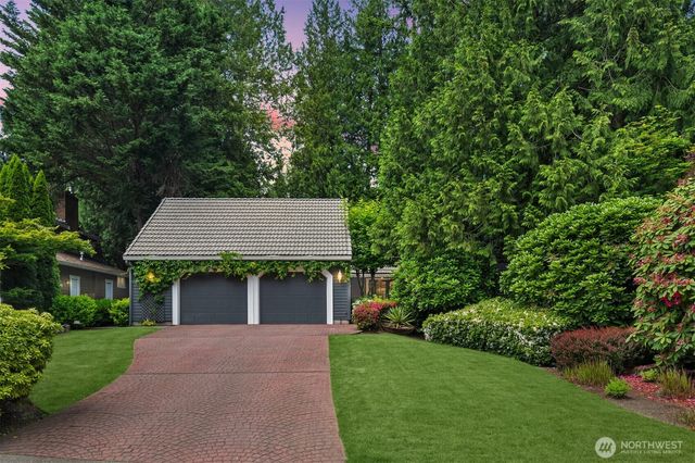 2231 Sahalee Drive E, Sammamish, WA 98074