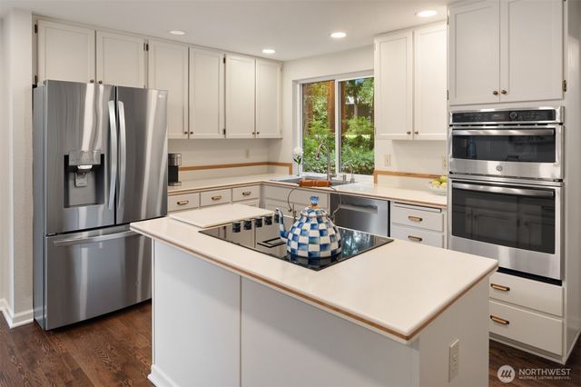 2231 Sahalee Drive E, Sammamish, WA 98074