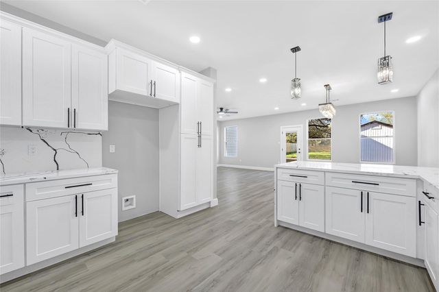 9026 Lawncliff Lane, Houston, TX 77040