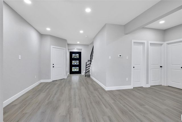 9026 Lawncliff Lane, Houston, TX 77040