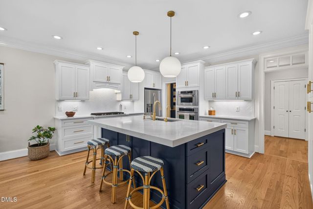 242 Henrys Ridge Road, Pittsboro, NC 27312
