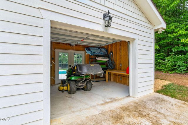 242 Henrys Ridge Road, Pittsboro, NC 27312
