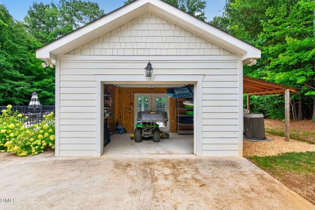 242 Henrys Ridge Road, Pittsboro, NC 27312
