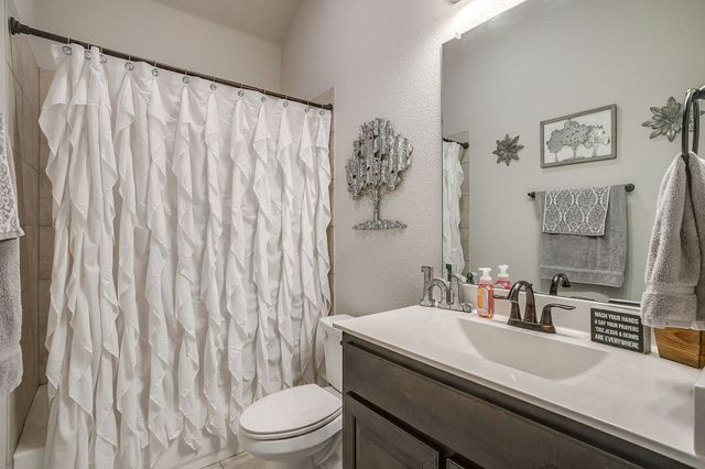 7825 Sagebrush Lane, Godley, TX 76044