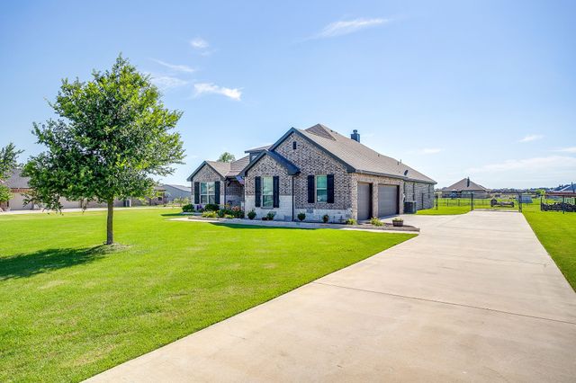 7825 Sagebrush Lane, Godley, TX 76044
