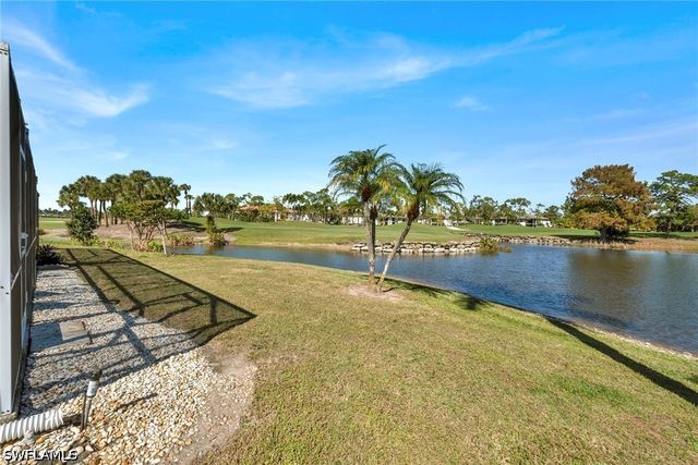103 Tanglewood CT 128-1, Naples, FL 34113