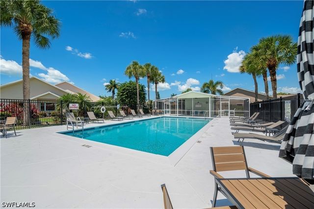 103 Tanglewood CT 128-1, Naples, FL 34113