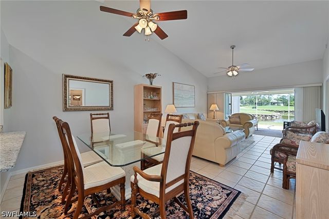 103 Tanglewood CT 128-1, Naples, FL 34113