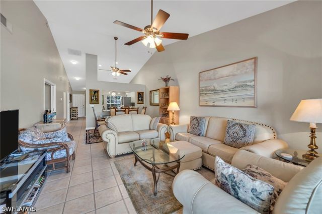 103 Tanglewood CT 128-1, Naples, FL 34113