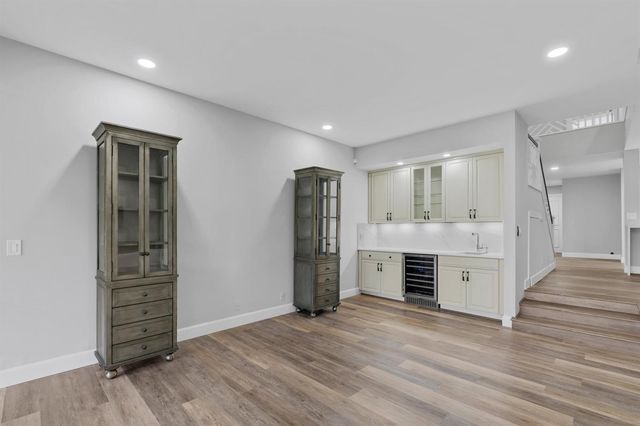 2435 Presidential Way G, West Palm Beach, FL 33401