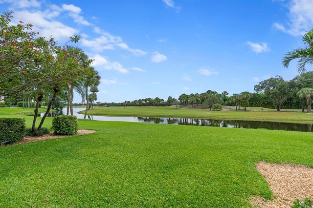 2435 Presidential Way G, West Palm Beach, FL 33401