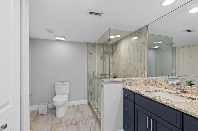2435 Presidential Way G, West Palm Beach, FL 33401