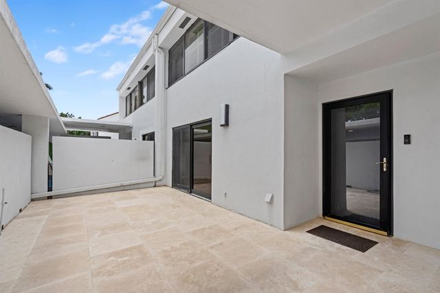 2435 Presidential Way G, West Palm Beach, FL 33401