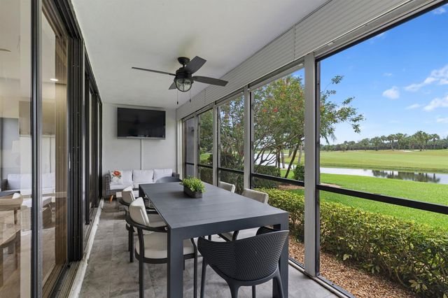 2435 Presidential Way G, West Palm Beach, FL 33401