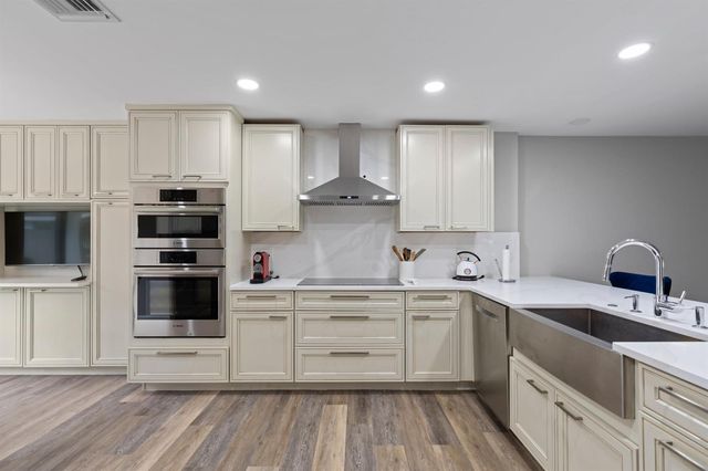 2435 Presidential Way G, West Palm Beach, FL 33401