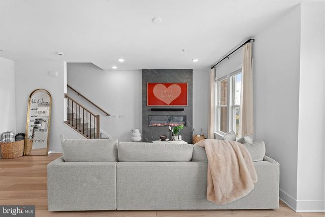 19738 PEACH FLOWER TER, Ashburn, VA 20147