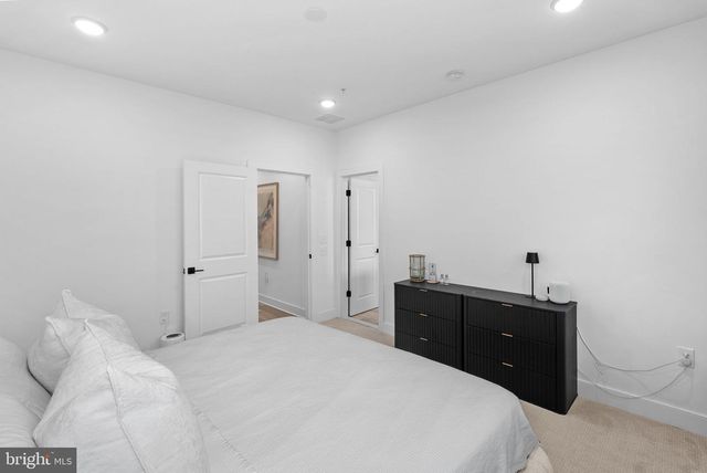 19738 PEACH FLOWER TER, Ashburn, VA 20147