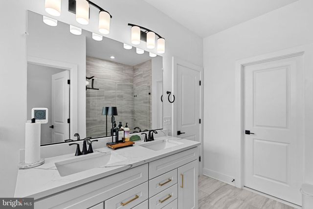 19738 PEACH FLOWER TER, Ashburn, VA 20147