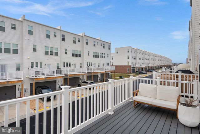 19738 PEACH FLOWER TER, Ashburn, VA 20147