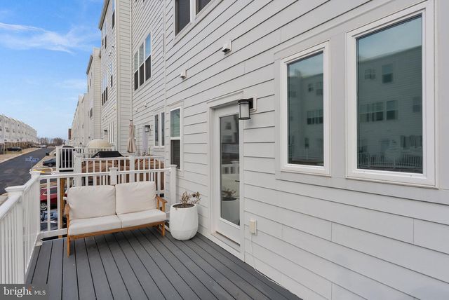 19738 PEACH FLOWER TER, Ashburn, VA 20147