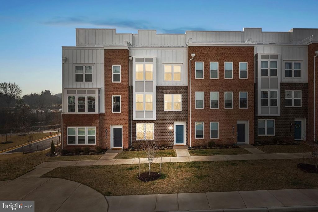 19738 PEACH FLOWER TER, Ashburn, VA 20147