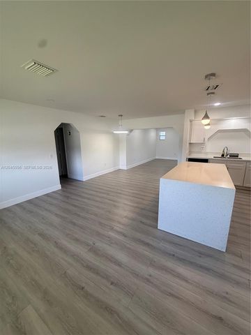 8720 NW 11th St, Pembroke Pines, FL 33024