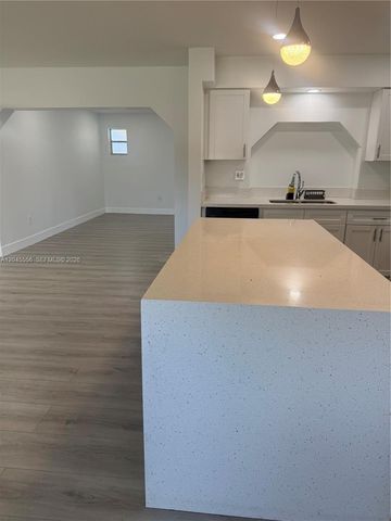8720 NW 11th St, Pembroke Pines, FL 33024