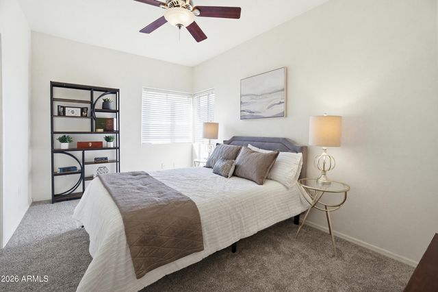 7401 W ARROWHEAD CLUBHOUSE Drive 2040, Glendale, AZ 85308