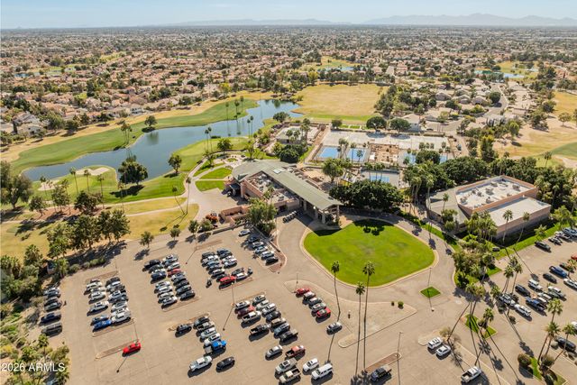 7401 W ARROWHEAD CLUBHOUSE Drive 2040, Glendale, AZ 85308