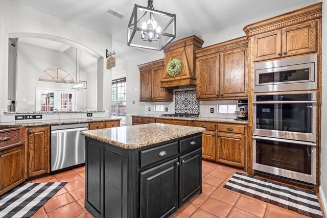 2405 Mona Vale Road, Trophy Club, TX 76262