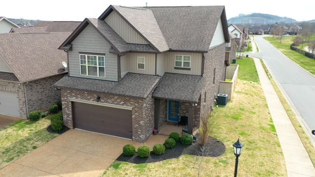 183 Annapolis Bend Cir, Hendersonville, TN 37075