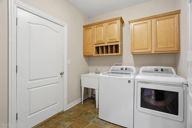 4905 INNSBRUCK WAY, Columbia, MO 65203