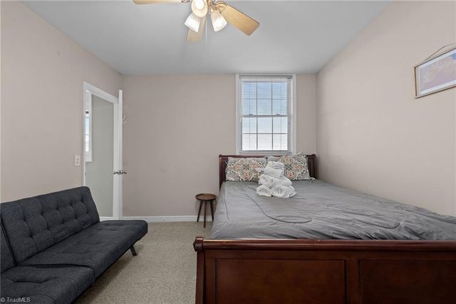 801 W Mcgee Street 20, Greensboro, NC 27401