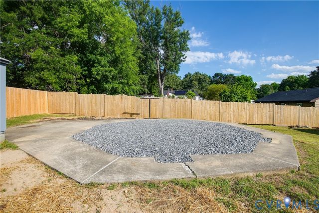 410 Gould Ave, Colonial Heights, VA 23834