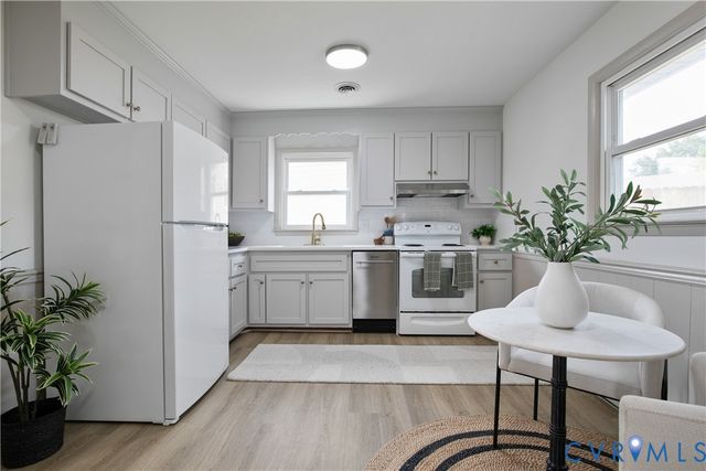 410 Gould Ave, Colonial Heights, VA 23834