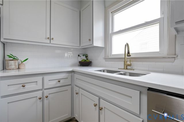 410 Gould Ave, Colonial Heights, VA 23834